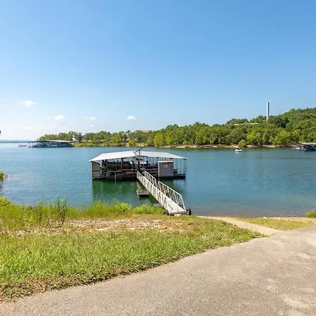 Artilla Cove Cabin 4 - Lake Views - Outdoor Pool-2